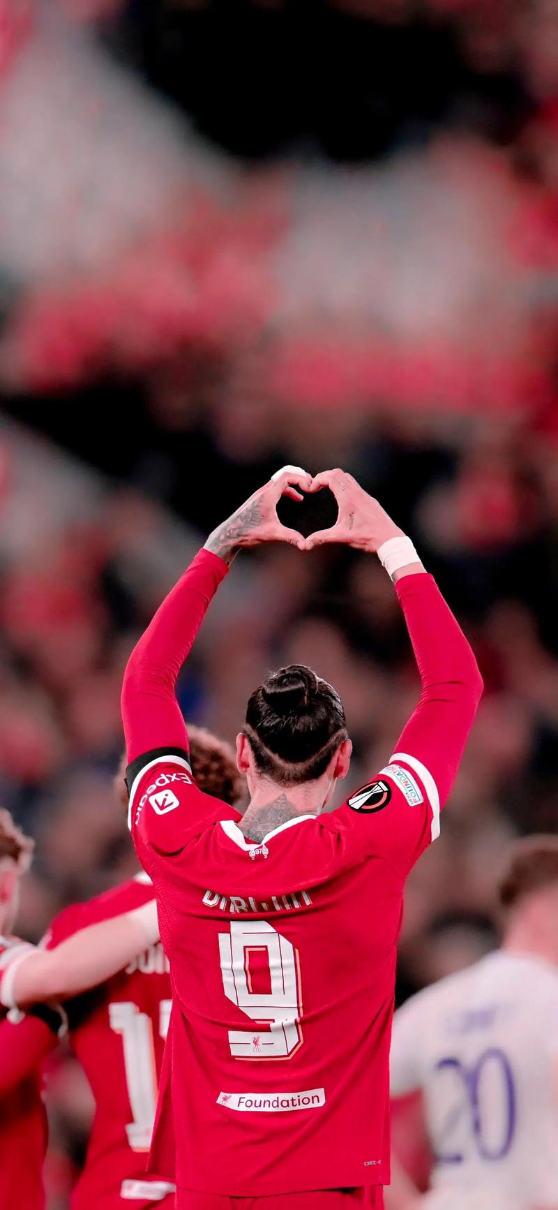 德乙战报：贝克尔制胜球、卡里乌斯神扑，沙尔克1-0纽伦堡（德乙：贝克尔绝杀 卡里乌斯神扑救主 沙尔克1-0力克纽伦堡）