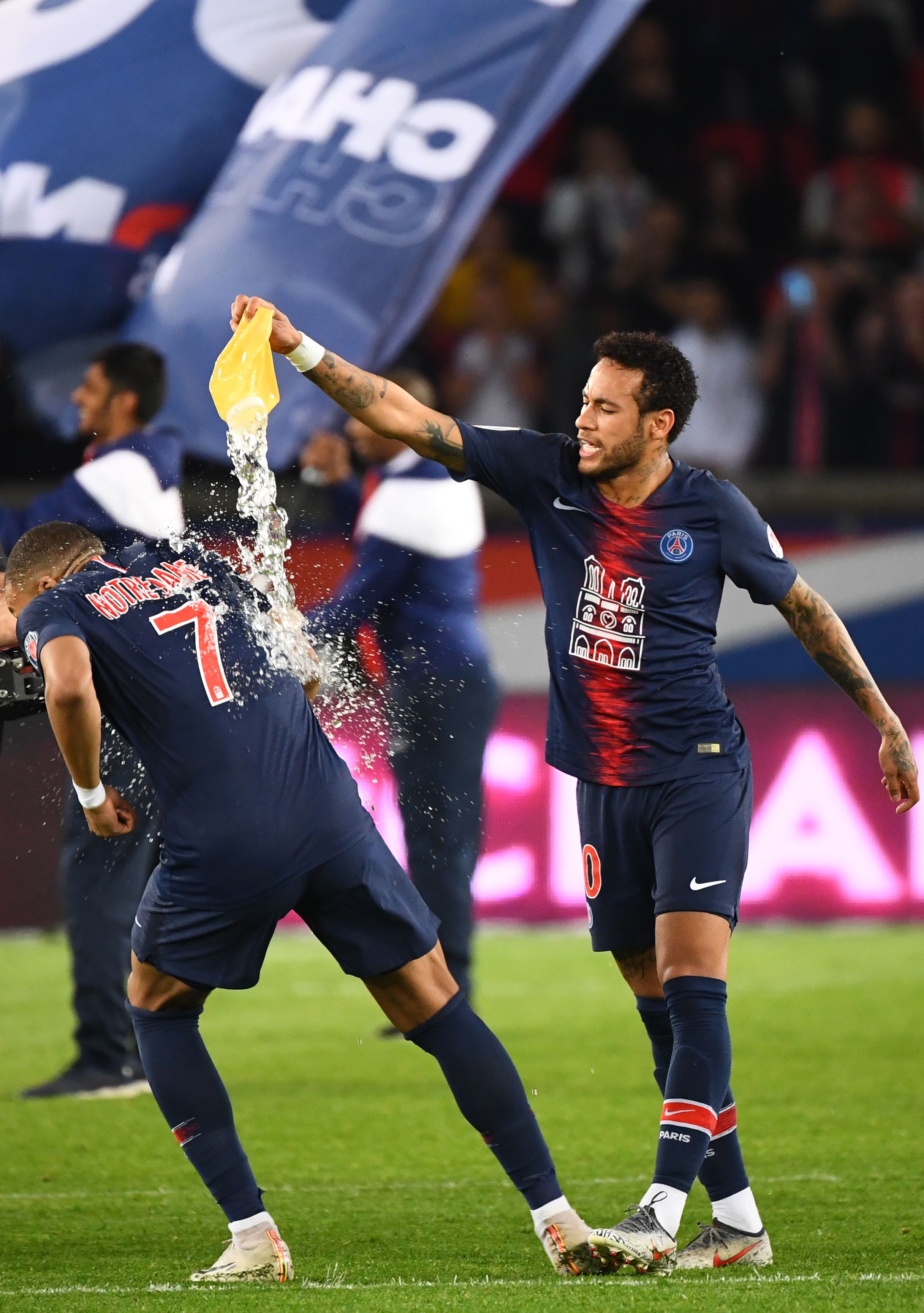 今天是北京时间2025年12月05日星期五,欢迎收看早报！（北京时间2025年12月5日（星期五），早报为您呈现！）