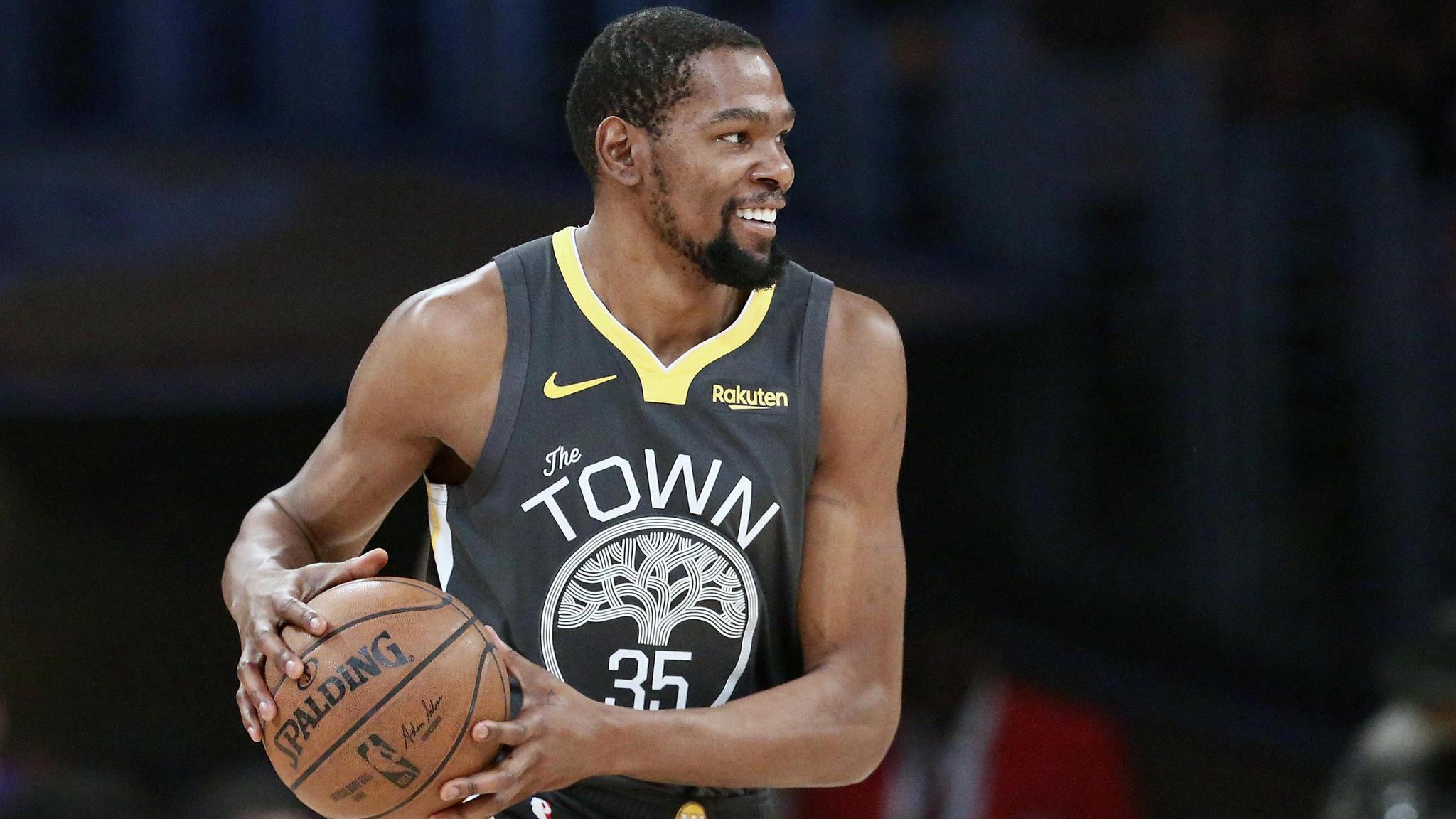 与此同时（同一时刻）