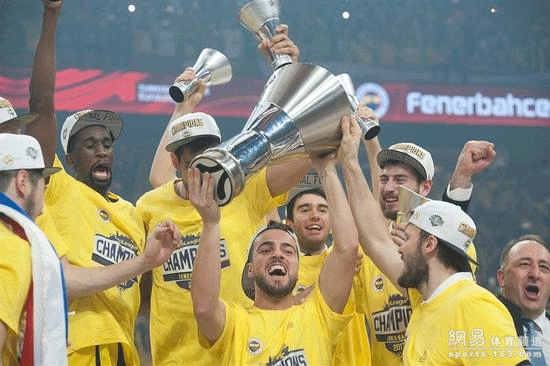 浙江副总：外援要了解中国足球；就算是国脚也不会随便开顶薪（浙江俱乐部副总：外援须适应中国足球；即使国脚也不轻易给顶薪）