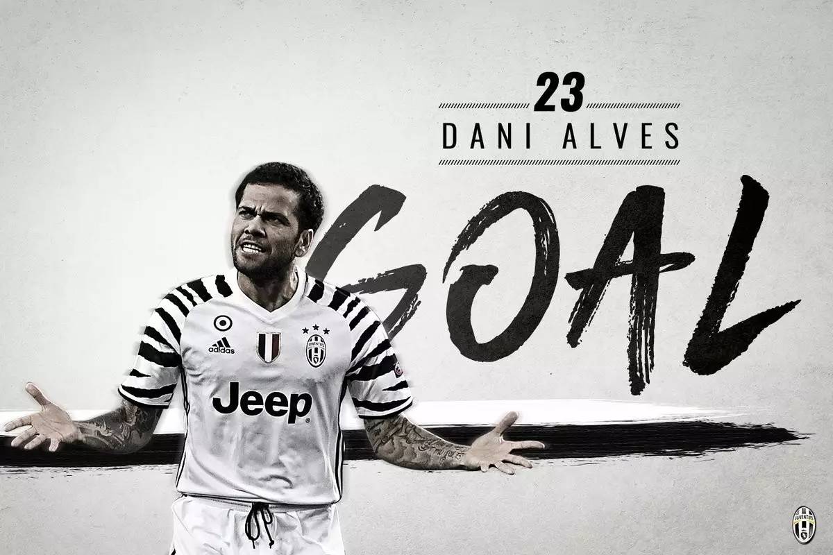 骑行爱好者穿骑行服唱说唱拍MV，运动体验别样精彩（骑行爱好者身着骑行服唱Rap拍MV，解锁别样运动乐趣）