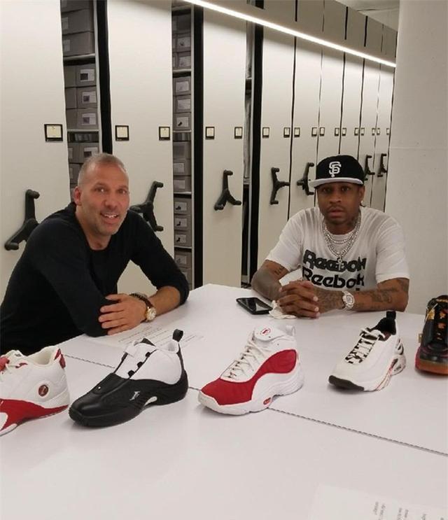 高管：快船若只是想要啦啦队长为啥要签保罗 他们清楚保罗的为人（业内人士：快船签下保罗绝非只为“啦啦队长”，他们非常了解他的为人）