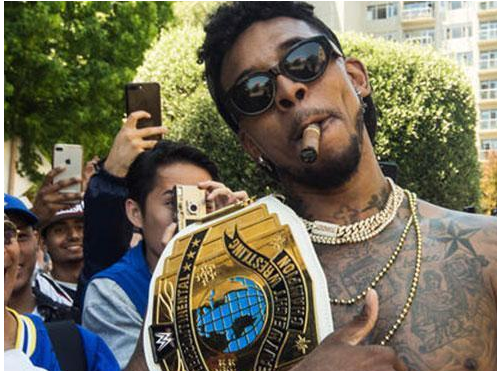 埃弗拉：希望英格兰球迷别再唱足球要回家了，感觉像是诅咒（埃弗拉呼吁英格兰球迷别再唱“足球要回家”，直言这像个诅咒）