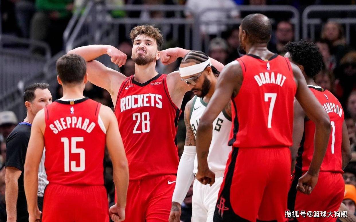 川普狂喜，乡下人乐队将在世界杯抽签仪式结束后表演《YMCA》（世界杯抽签结束后，乡下人乐队将表演《YMCA》，川普兴奋不已）