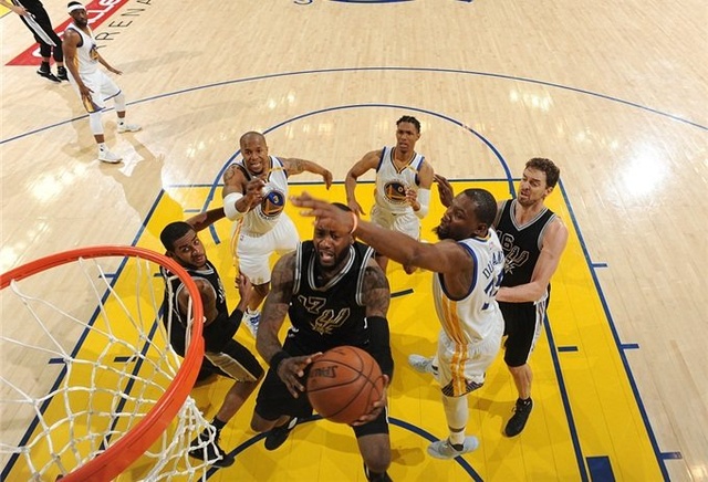 本世纪助俱乐部+国家队攻榜单：梅西446次第1，C罗305次第6（本世纪俱乐部+国家队助攻榜：梅西446次居首，C罗305次列第六）