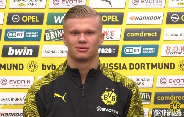 万项：首场比赛给自己打8.5分；开门红的意义相当重大（万项：揭幕战自评8.5分，首胜意义重大）