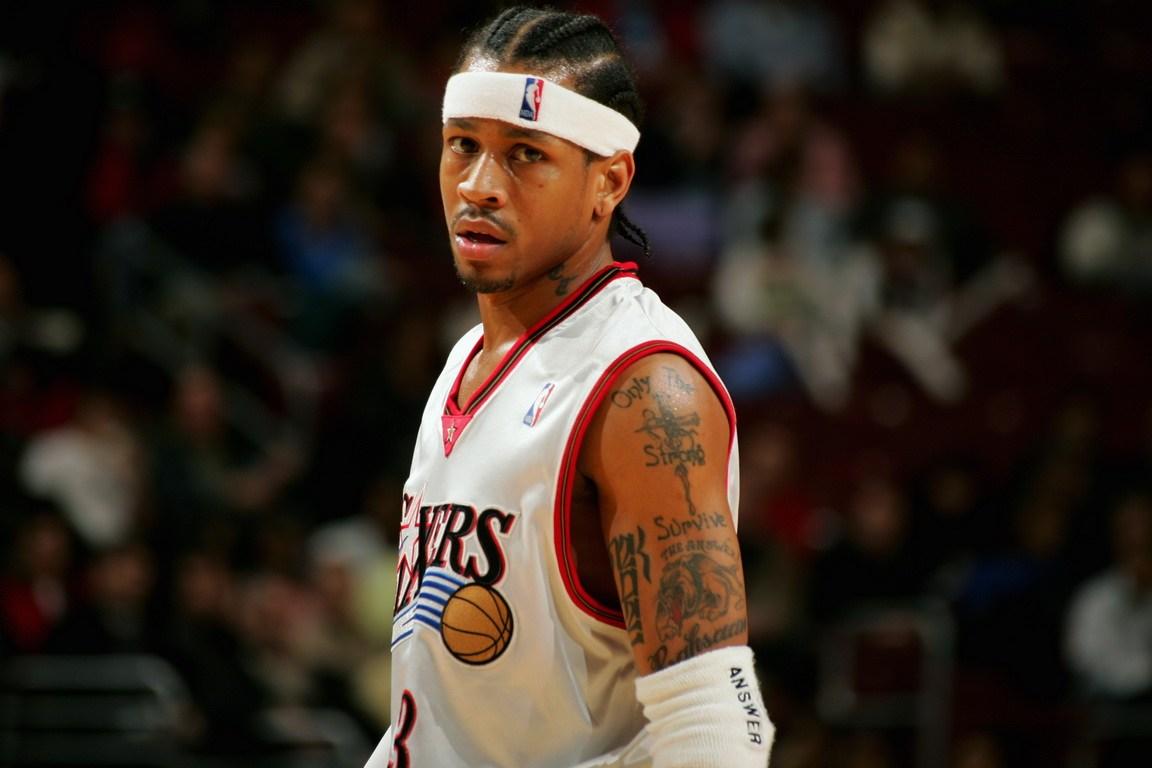 湖人浓眉哥篮下统治力助球队获胜（浓眉内线统治加持，湖人收获胜利）