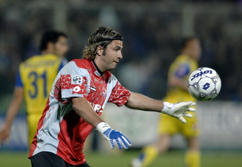 每体：拉波尔塔表示与梅西关系正常，这种关系实际上不存在（每体：拉波尔塔称与梅西关系正常，实则并不存在这样的关系）